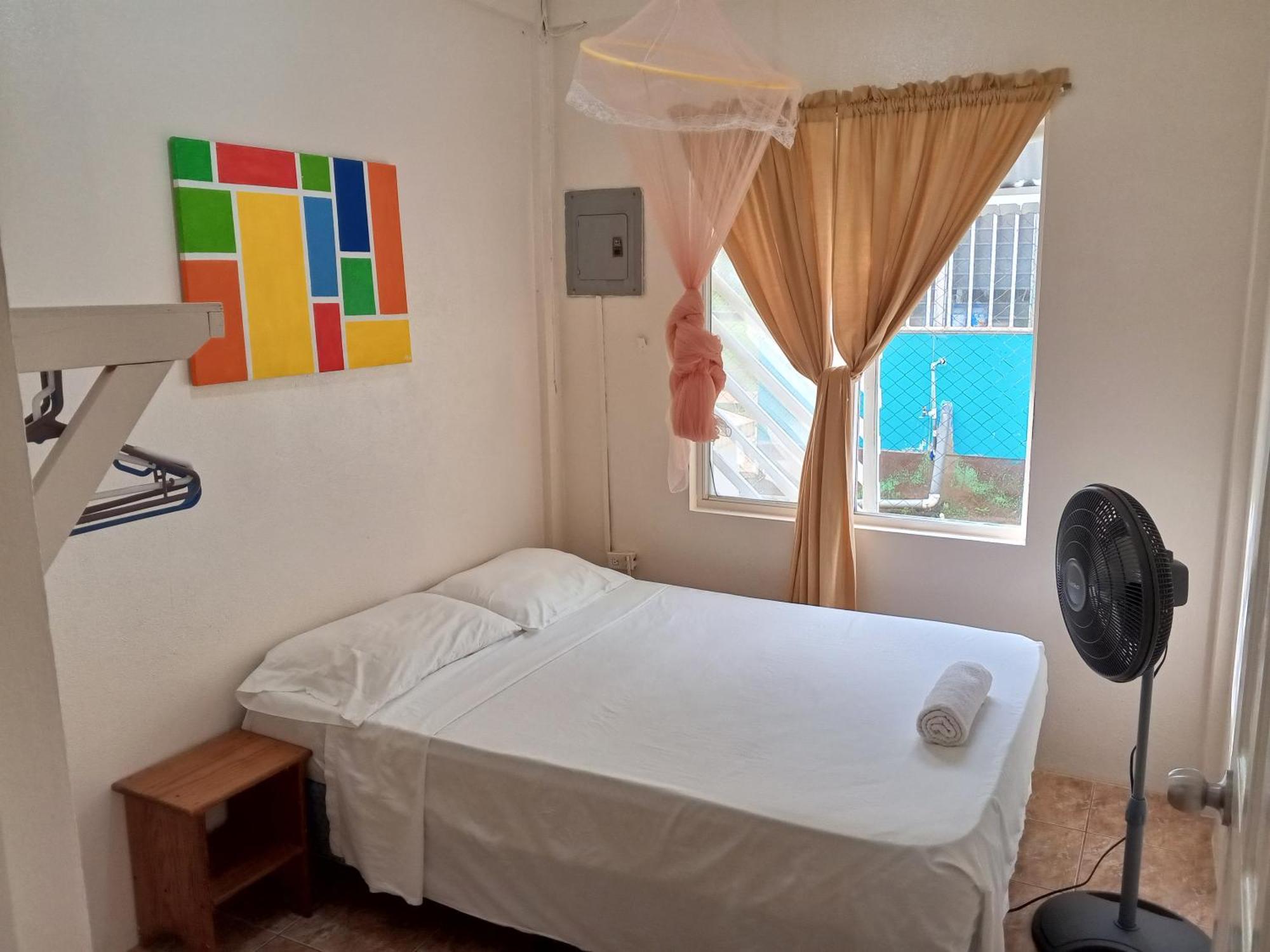 Christina'S Guest House Official Литтл-Корн-Айленд Экстерьер фото