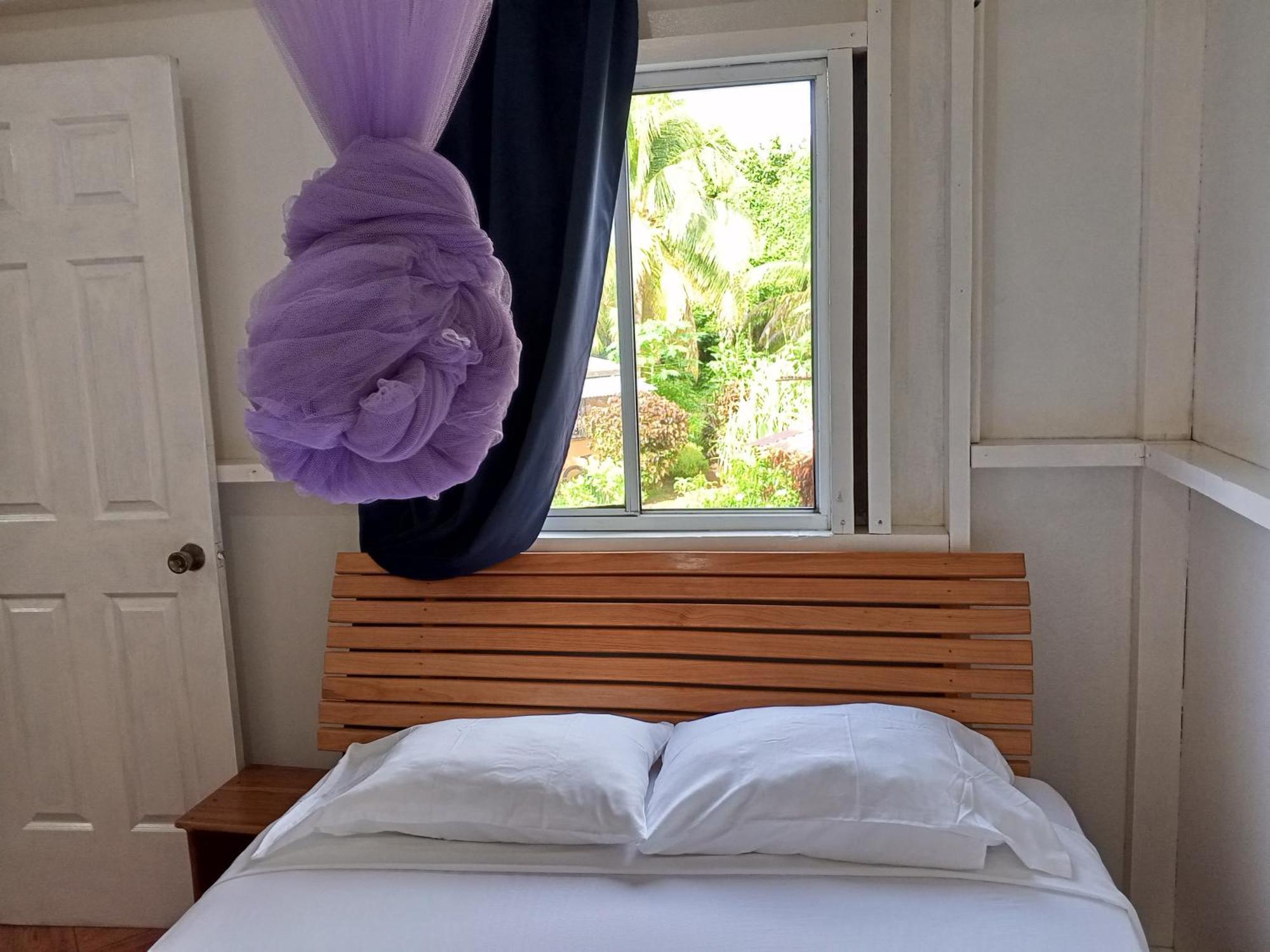 Christina'S Guest House Official Литтл-Корн-Айленд Экстерьер фото